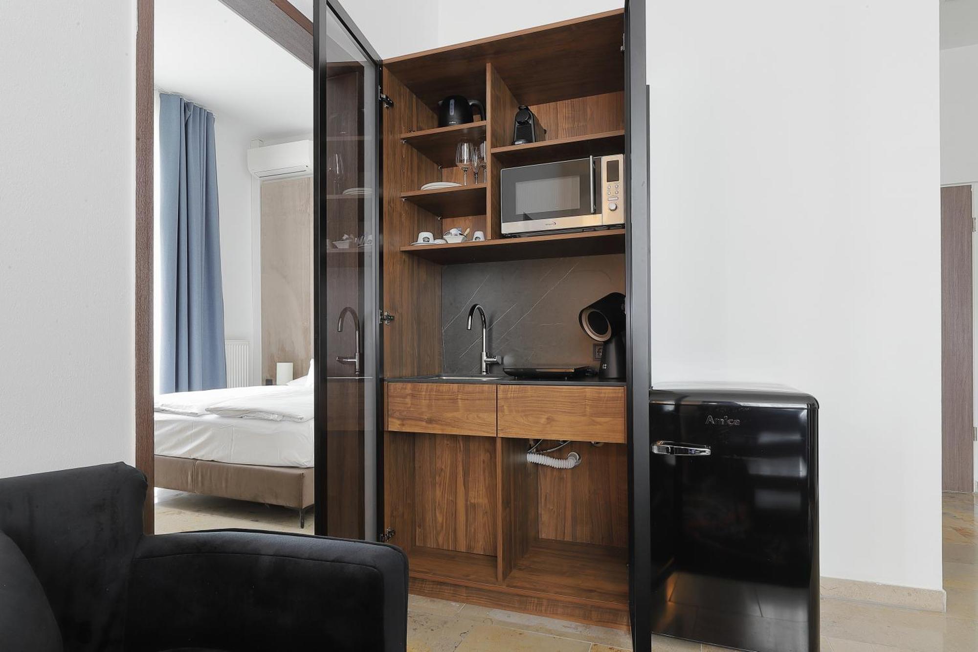 Devin Art Hotel Дюссельдорф Экстерьер фото